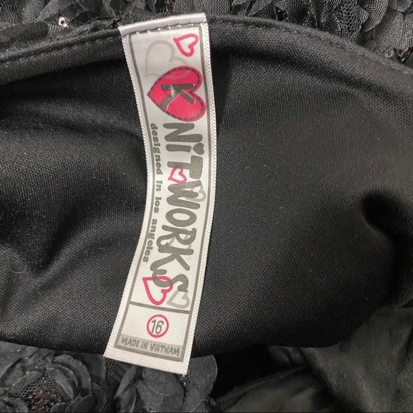 Knit Works black dress roses~16 - Picture 4 of 7